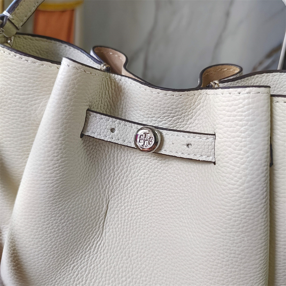 TORY BURCH トリーバーチ ROMY PEBBLED BUCKET BAG スモール