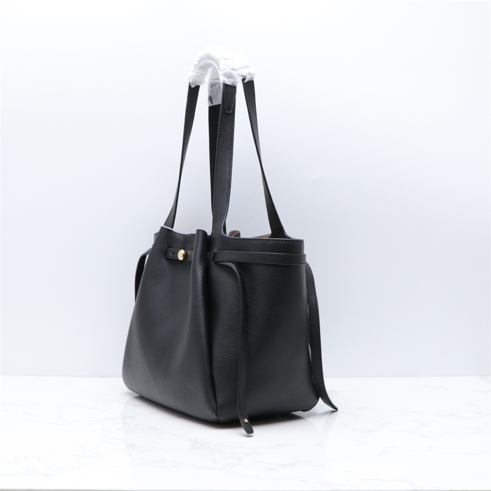 【新品】トリーバーチROMY BUCKET BAG 黒 mini-romy-bucket-bag-angle.
