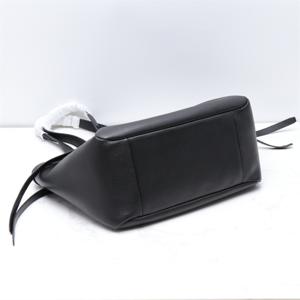 TORY BURCH（トリーバーチ） TORY BURCH ROMY PEBBLED BUCKET BAG