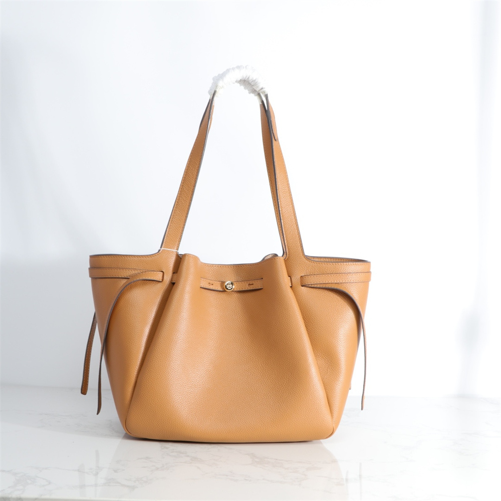 TORY BURCH（トリーバーチ） TORY BURCH ROMY PEBBLED BUCKET BAG