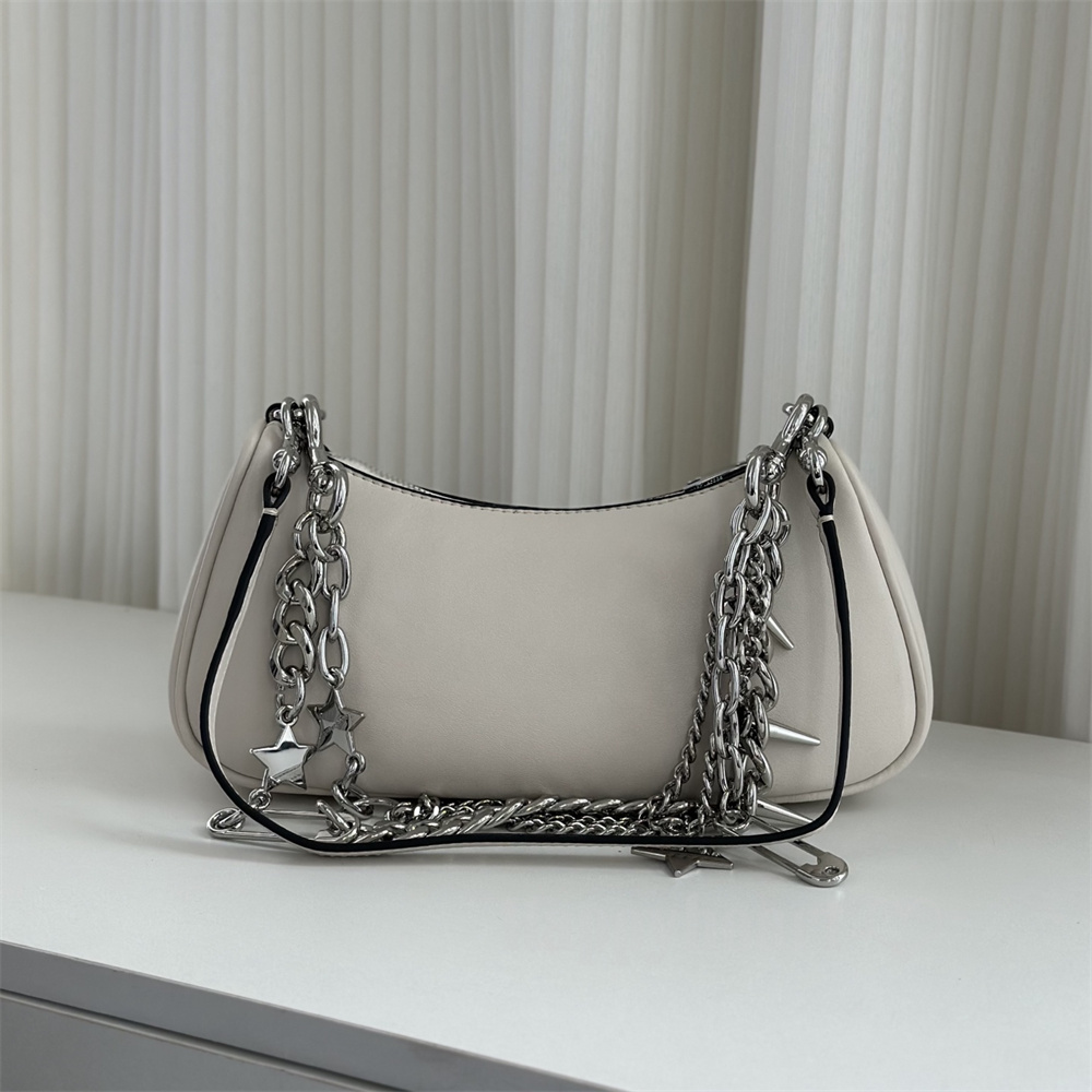 MARC JACOBS マークジェイコブス ザ チャーム ショルダー バッグ
