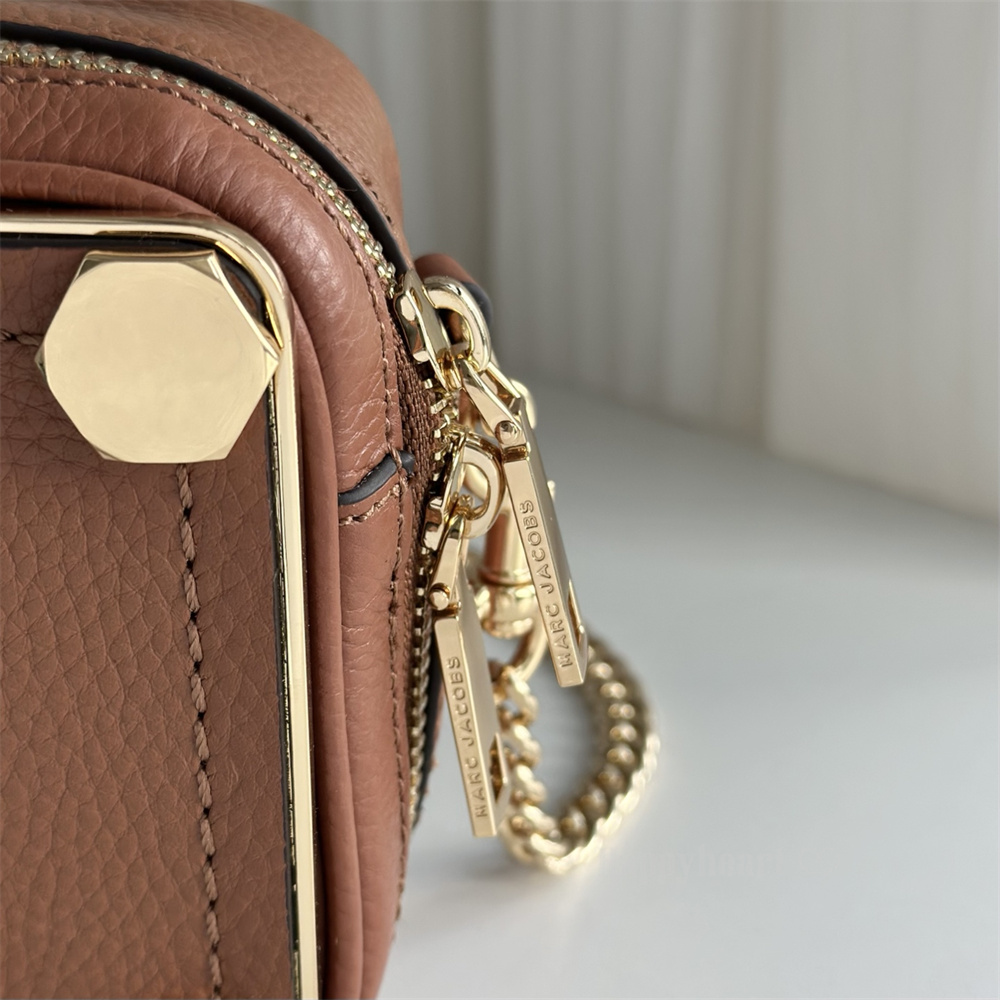 MARC JACOBS マークジェイコブス STANDARD SUPPLY MODEL