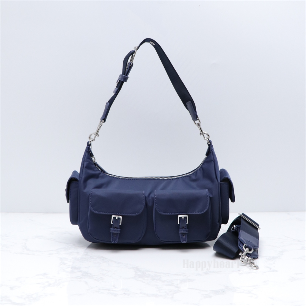 美品、日本未入荷　希少トリーバーチバック　ブルー トリーバーチ TORY BURCH トリーバーチ ショルダーバッグ