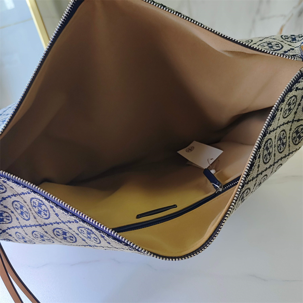 国内直営【Tory Burch】Tモノグラム ラフィア バルーンバッグ Tモノグラム バルーンバッグ: レディース ホーボーバッグ | Tory