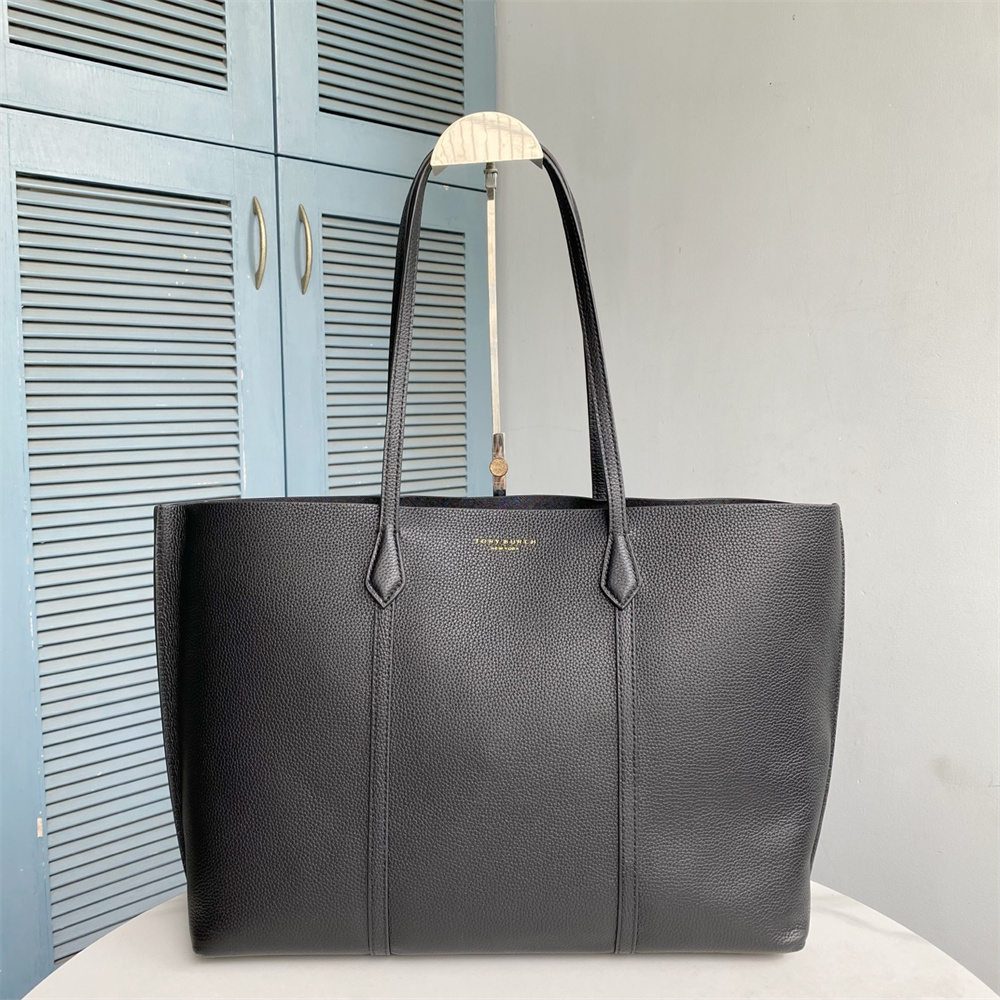 【極美品/保存袋】トリーバーチ ペリー トートバッグ レザー 肩掛け A4可 黒 極美品/保存袋】トリーバーチ ペリー トートバッグ レザー 肩掛け A4可