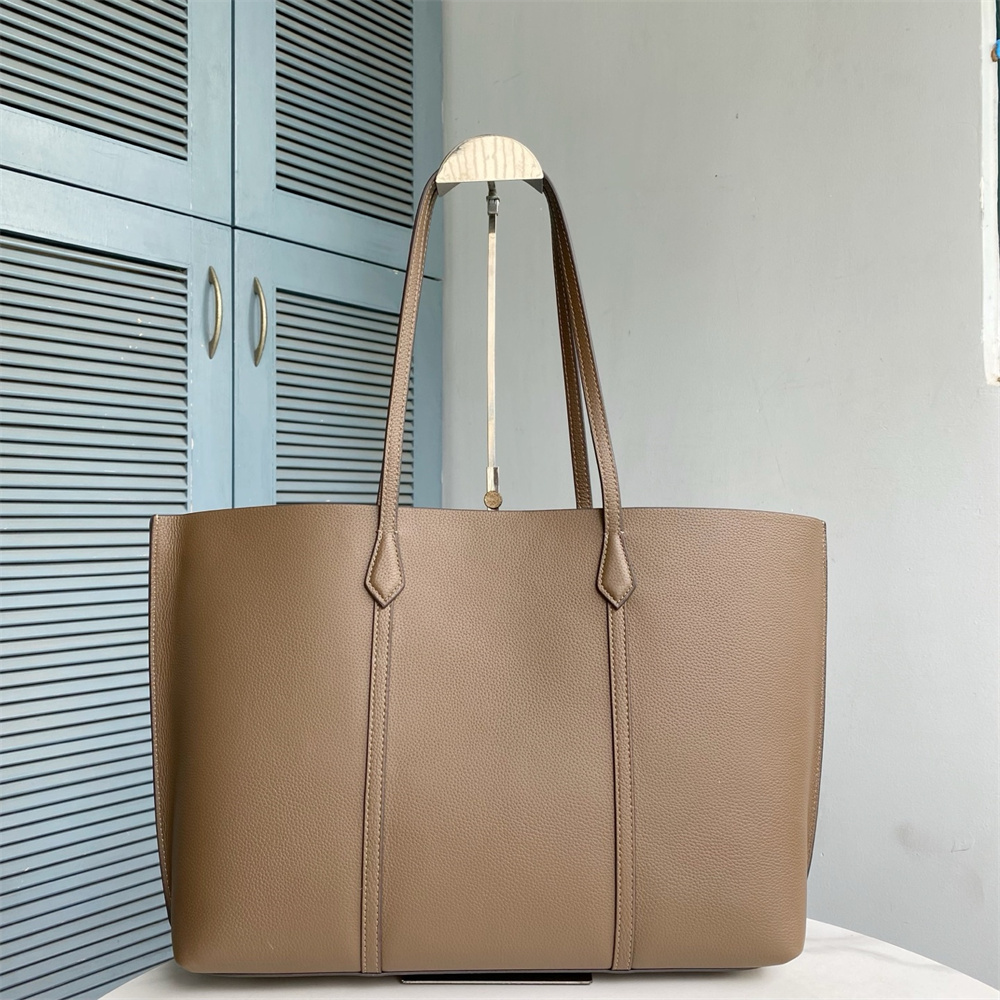 TORY BURCH（トリーバーチ） ペリー ミディアム トートバッグ