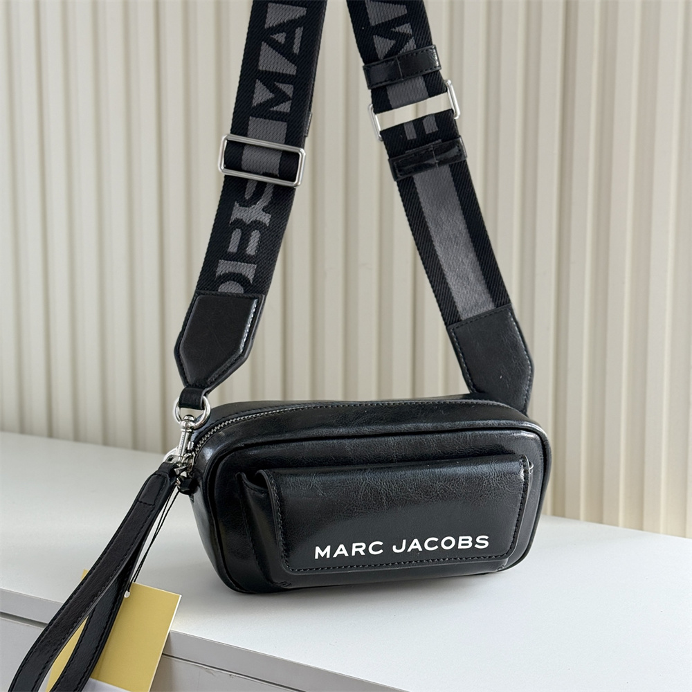 MARC JACOBS（マーク・ジェイコブス） クロスボディバッグ ミニバッグ