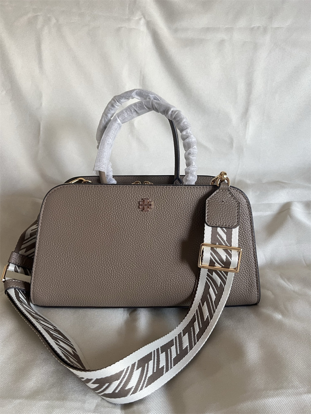 Tory Burch トリーバーチ　ハンドバッグ　ショルダー　ベージュ　グレー 楽天市場】【新春P5倍！さらに最大5,000円OFFクーポン】トリーバーチ