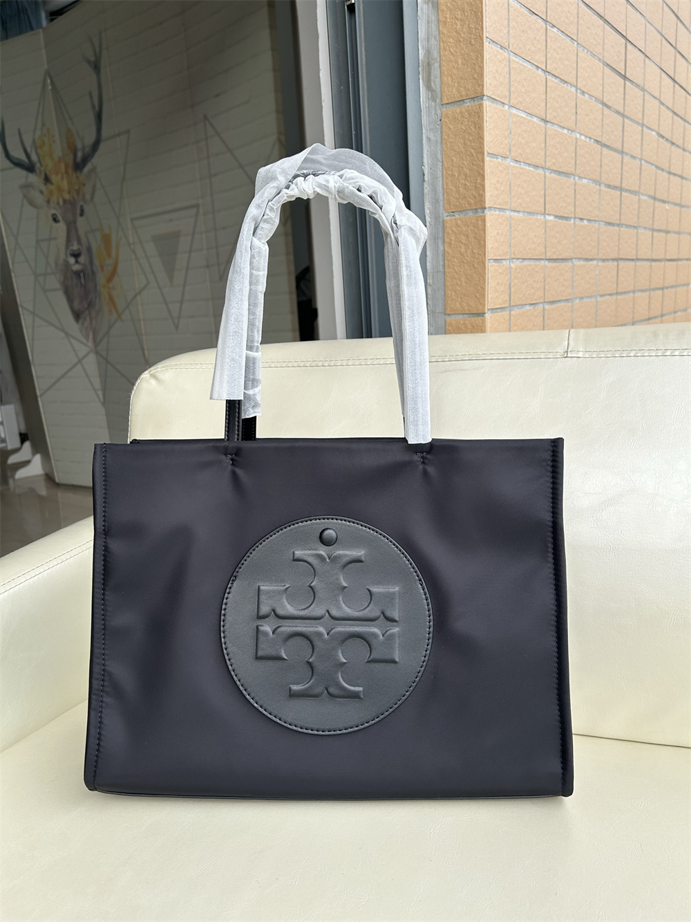 美品✨トリーバーチ トートバッグ エラ ナイロン 大容量 デカロゴ ブラック TORY BURCH（トリーバーチ） Tory Burch Ella エラ トートバッグ