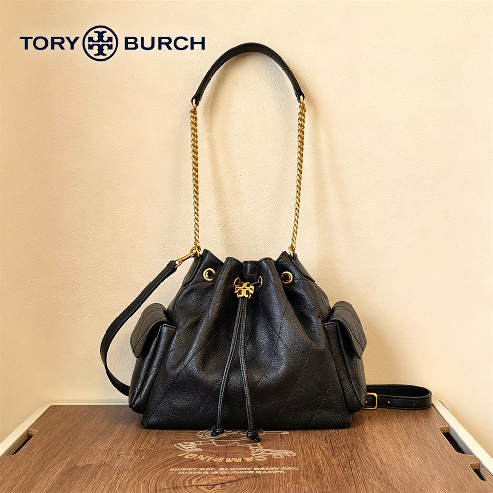 TORY BURCH（トリーバーチ） TORY BURCH CHARLIE QUILTED DRAWSTRING