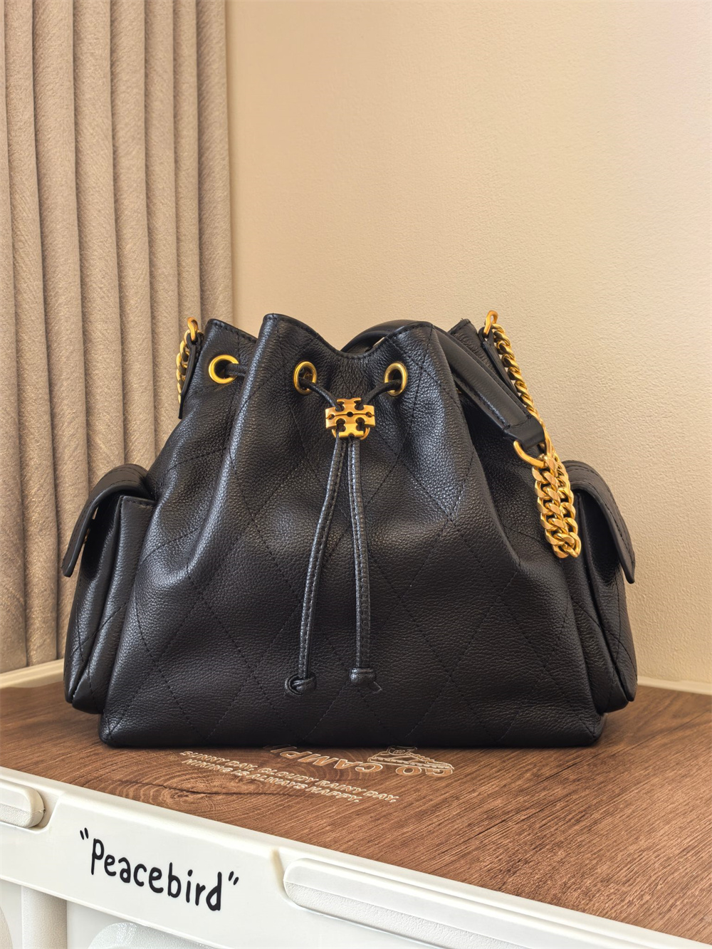 TORY BURCH（トリーバーチ） TORY BURCH CHARLIE QUILTED DRAWSTRING
