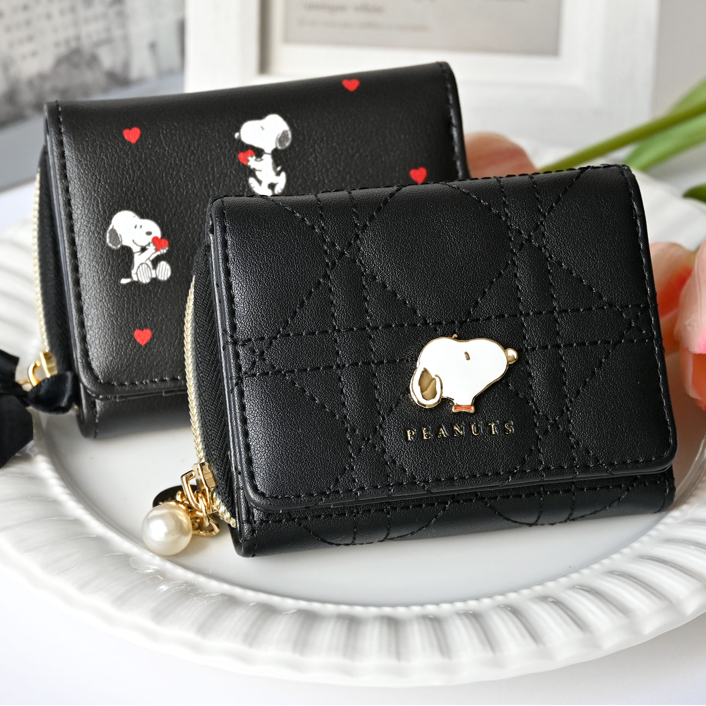 SNOOPY（スヌーピー） 三つ折り財布 がま口 コンパクト レディース