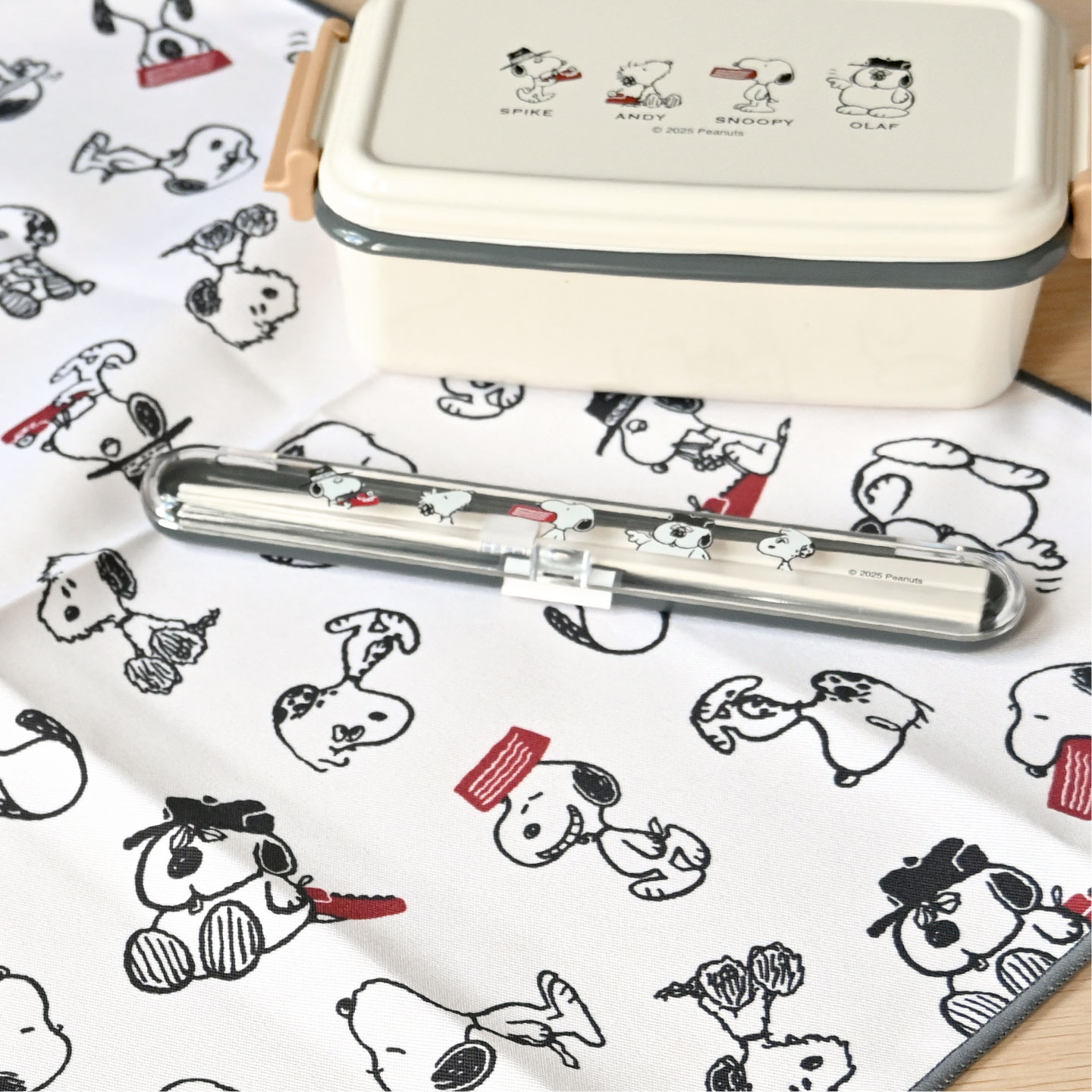 SNOOPY（スヌーピー） ランチクロス SNOOPY 45cm シワになりにくい