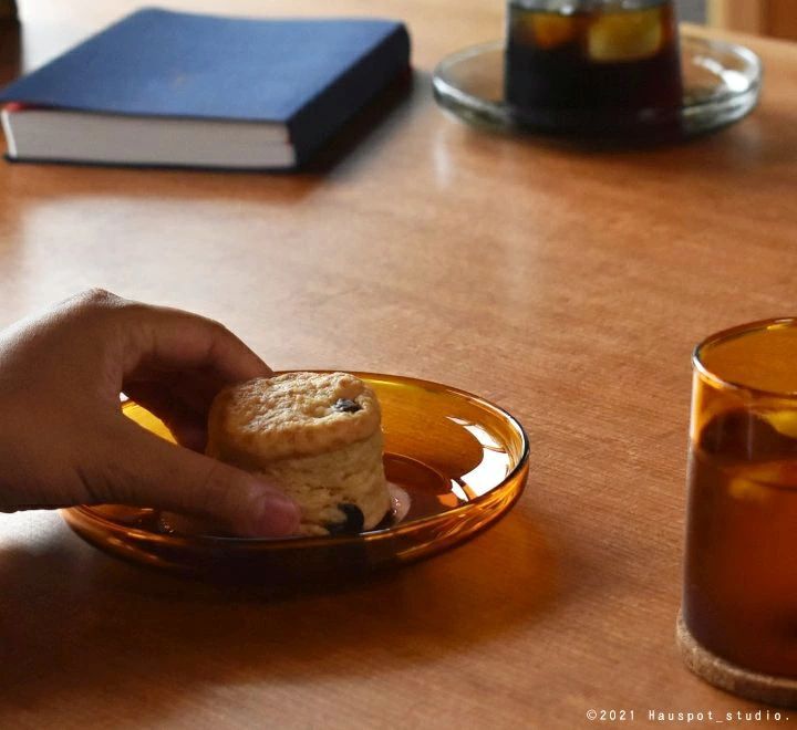 レトロな色使いがかわいい3色展開の耐熱グラスシリーズ｜skon プレート