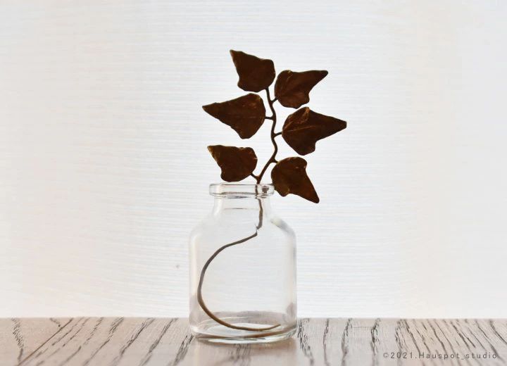 真鍮素材を用いて日本の職人が作り上げた本物のような真鍮花と小花瓶のセット｜Brass Flower 真鍮の花