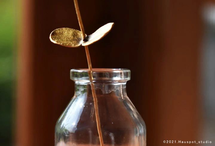 真鍮素材を用いて日本の職人が作り上げた本物のような真鍮花と小花瓶のセット｜Brass Flower 真鍮の花