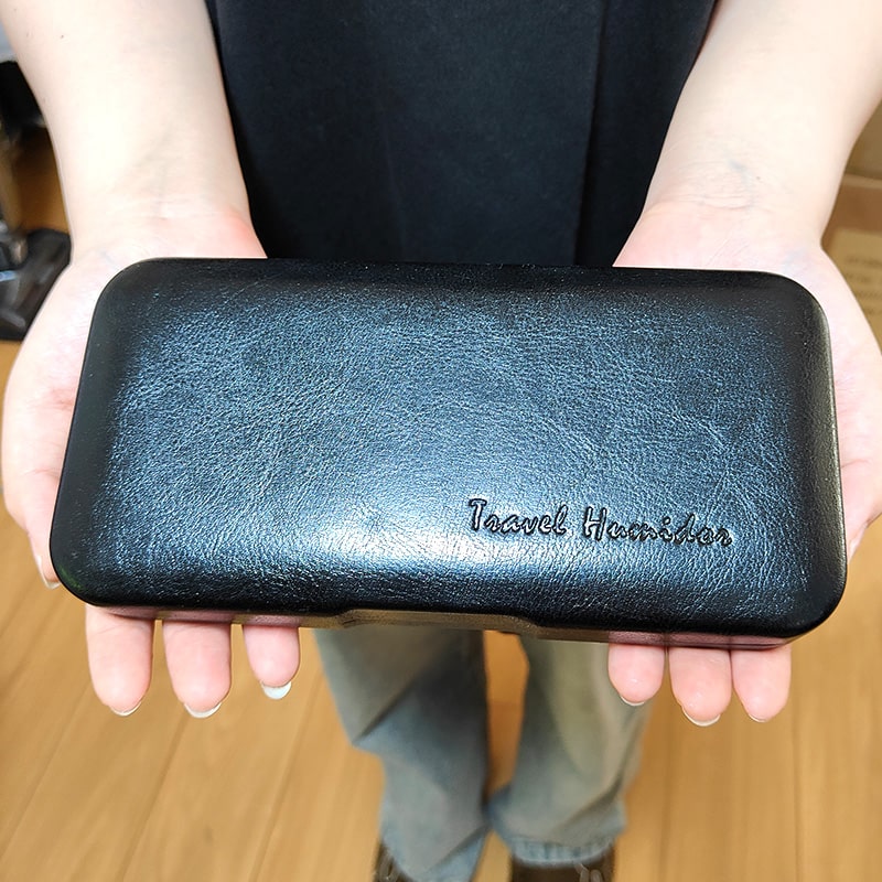 シガーボックス 葉巻 保管 本革製 トラベルヒュミドール 加湿器 セット