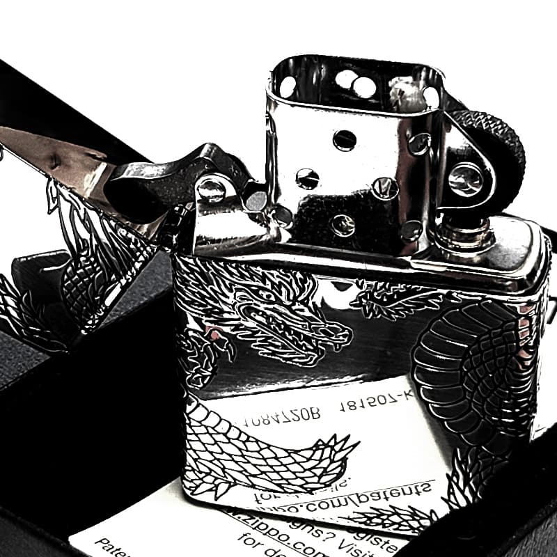 1930年代 銀製 インク壺 ドラゴン彫刻付き 龍 ZIPPO（ジッポー） 和柄 三面加工 双龍 ジッポ ライター ツイン