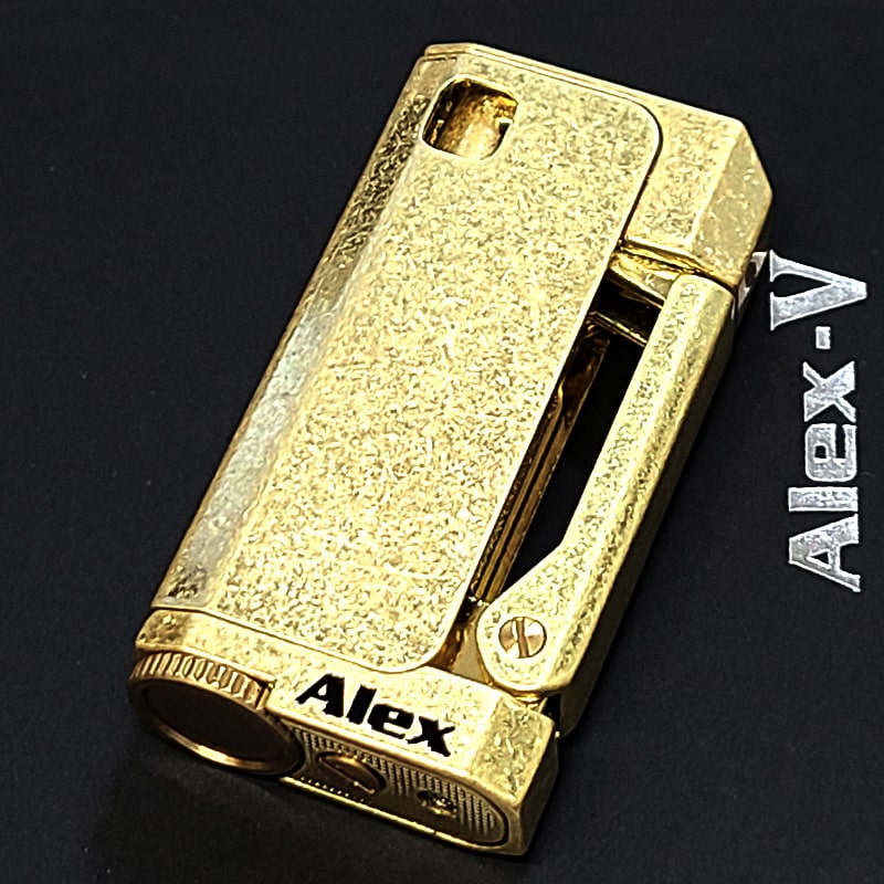 イタリア製エナメル仕上げ純銀製のタバコケースとオイルライター3点セットです！ alex-52.jpg