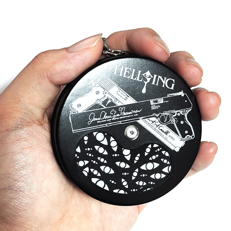 ashtray-hellsing4.jpg
