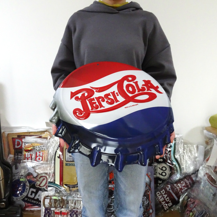 ブリキ看板 ペプシ アンティーク　珍しい ボトルキャップ ガレージ 赤 レッド PEPSI ブリキ看板 ペプシ アンティーク 珍しい ボトルキャップ