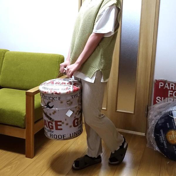 [ポイント2倍]ペール缶 クッションスツール Coffee Shop [コーヒーショップ] 収納付き椅子 ペール缶スツール リメイク家具 オイル缶  ペンキ缶 ゴミ箱 スチール腰掛 アメリカ雑貨 アメリカン雑貨 | バリ家具の専門店Q-STYLE