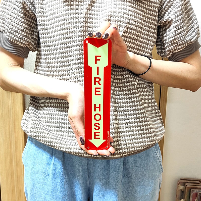 アメリカン レトロ サインボード 看板 FIRE HOSE 矢印 消火器