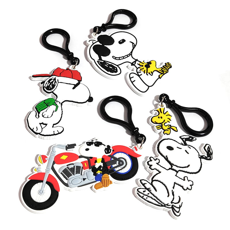 SNOOPY（スヌーピー） キーホルダー 選べる 4種類 ラバー キーチェーン