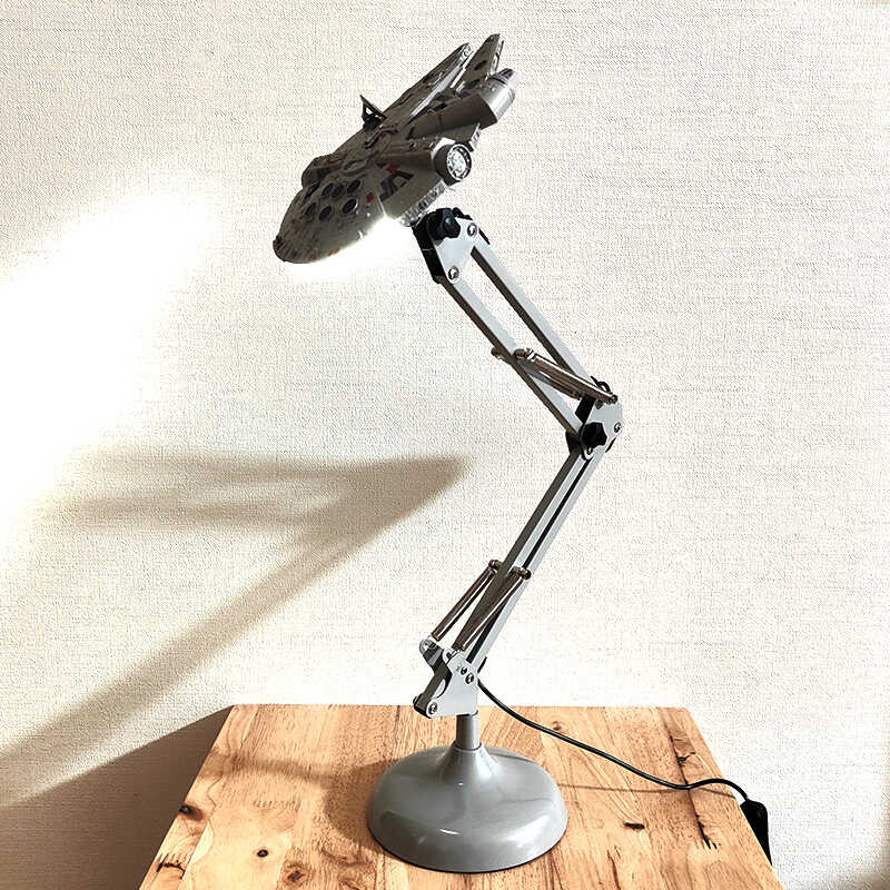 STAR WARS（スター・ウォーズ） ポータブルランプ ミレニアム