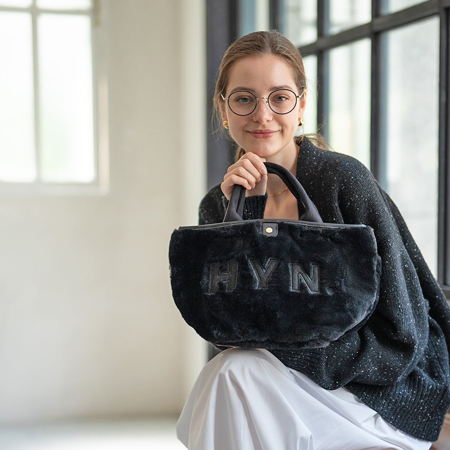 レディース トートバッグ ボア 小さめ ロゴ かわいい おしゃれ トート Benell ベネル Sサイズ 大人 人気 バッグ ブランド ギフト プレゼント ヘイニ Hayni Benell S バッグミュージアム Hayni 通販 Yahoo ショッピング レディース トートバッグ ボア 小さめ ロゴ かわいい おしゃれ トート Benell ベネル Sサイズ 大人 人気 バッグ ブランド ギフト プレゼント ヘイニ Hayni Benell S バッグミュージアム Hayni 通販 Yahoo ショッピング