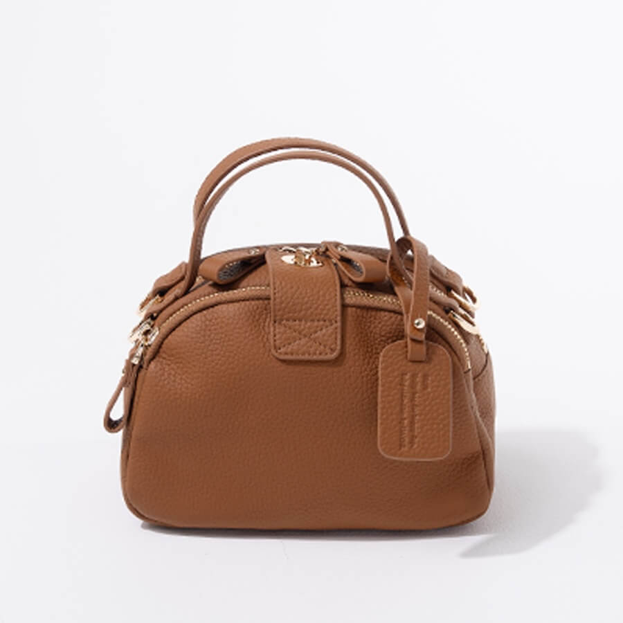 お値下げ!本革　HAYNI ヘイニ Baby Loche ベイビーロシェ 楽天市場】これひとつで全て解決する存在感｜ 本革 ショルダーバッグ