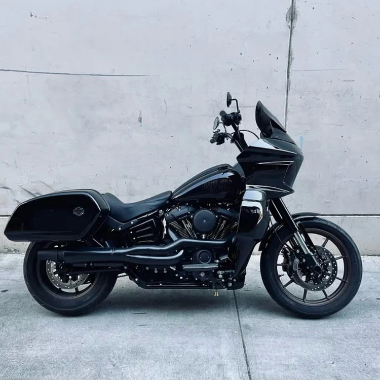 ★レア物 新品未開封 ハーレー M8 ローライダーST ロワーフェアリング(スピーカー用カットアウト仕様) 【BMC】 【TMF2654855574】(97048円)