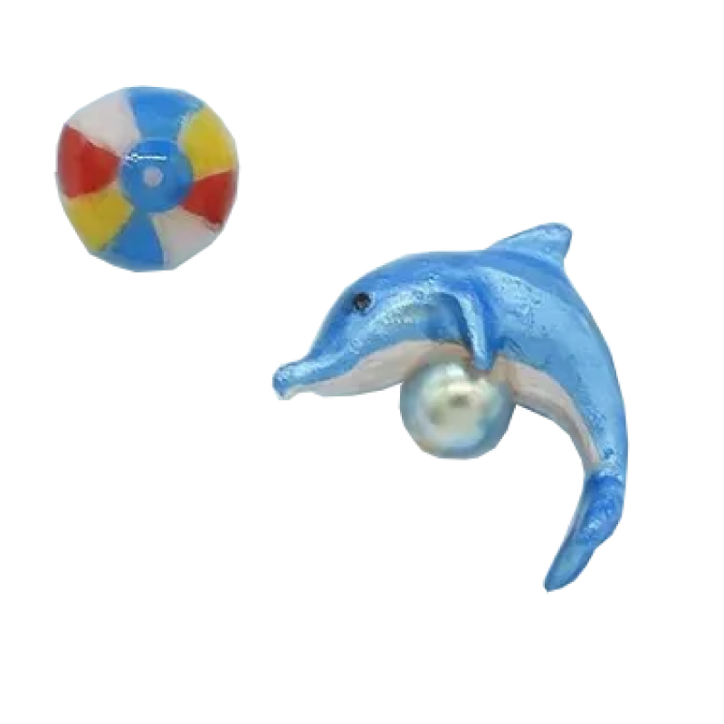ボールとイルカピアス イルカ いるか ドルフィン 海の生き物 動物