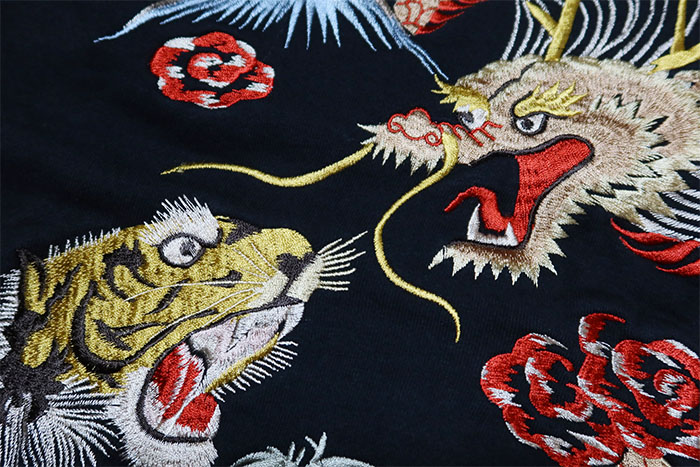 テーラー東洋 スカジャン XLサイズ 緑色 ドラゴン刺繍 ブラック テーラー東洋 スカジャン XLサイズ 緑色 ドラゴン刺繍 ブラック