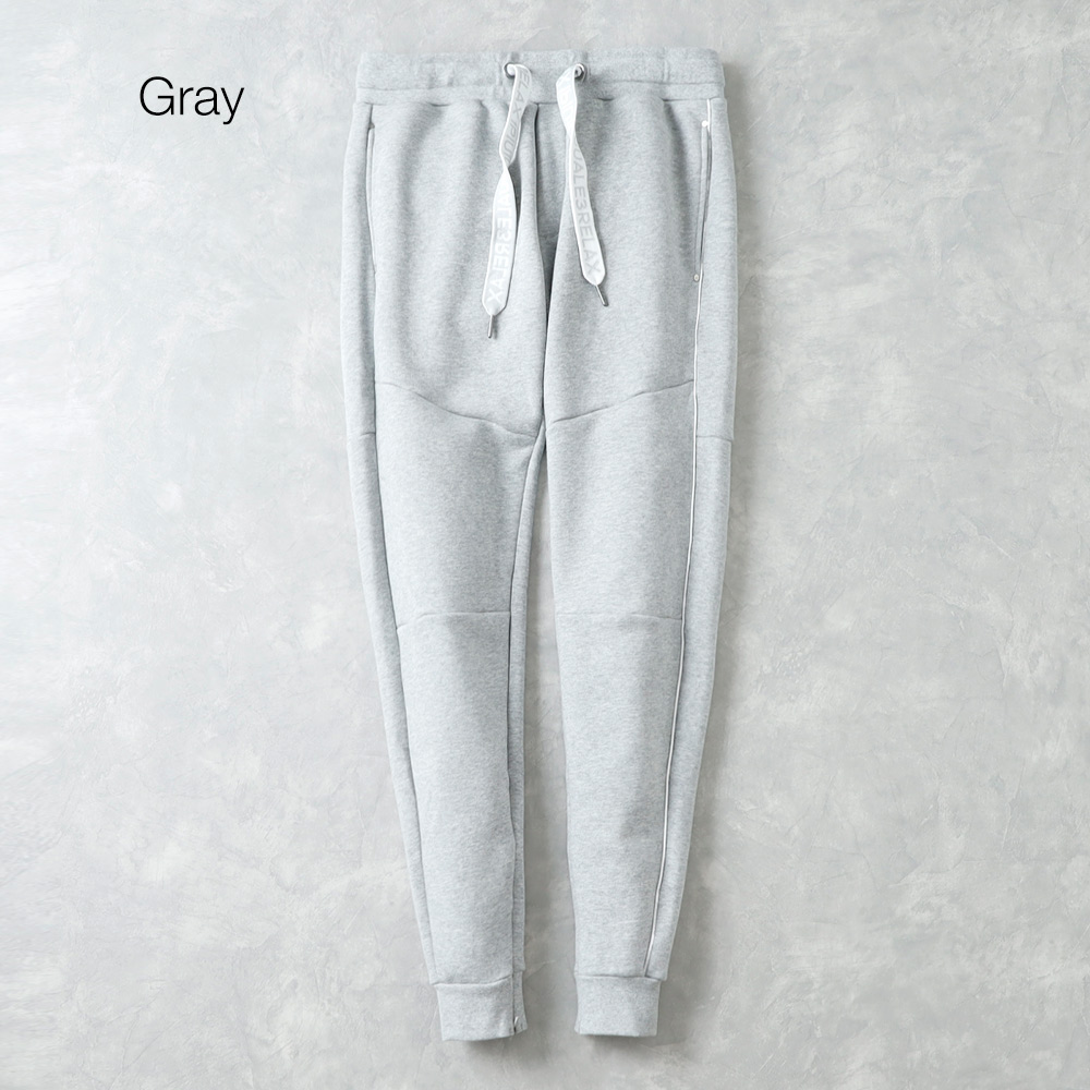 1PIU1UGUALE3 RELAX ウノピゥウノウグァーレトレ リラックス USB-25148