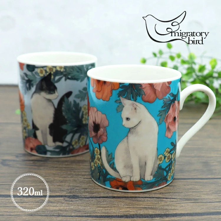 猫と花のマグカップ