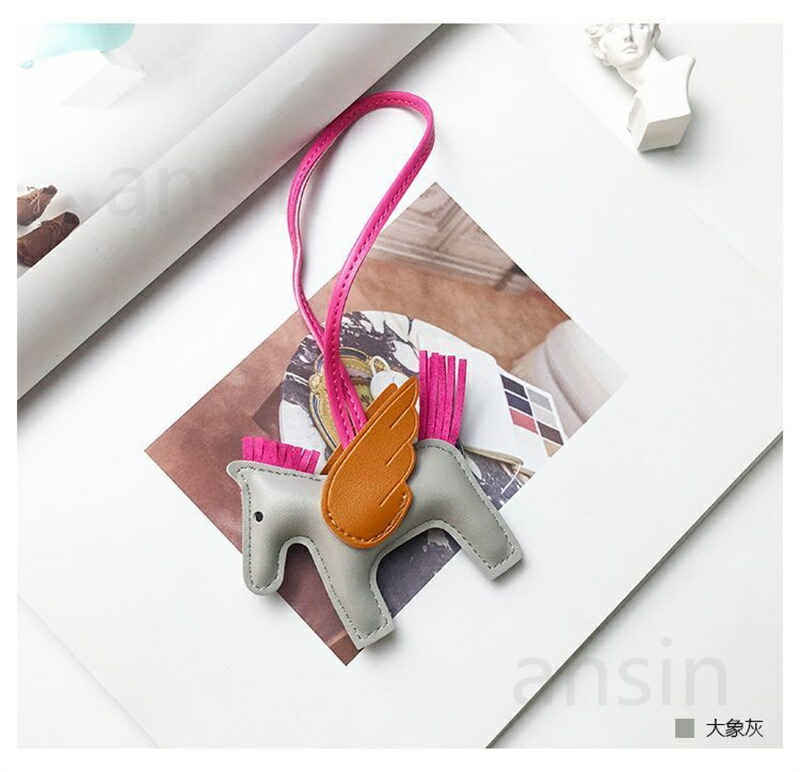 バッグチャーム 馬チャーム ロデオチャーム ペガサス キーホルダー PUレザー 軽量 小型 高級 かわいい おしゃれ 母の日 ギフト レザー小物 |  | 17