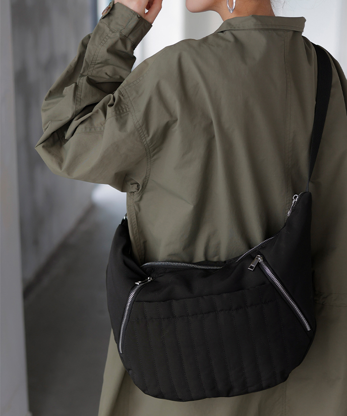 ショルダーバッグ レディース バッグ キルティング 大容量 レディースバッグ 斜めがけ コンパクト A4 収納可能 | HUG.U | 01