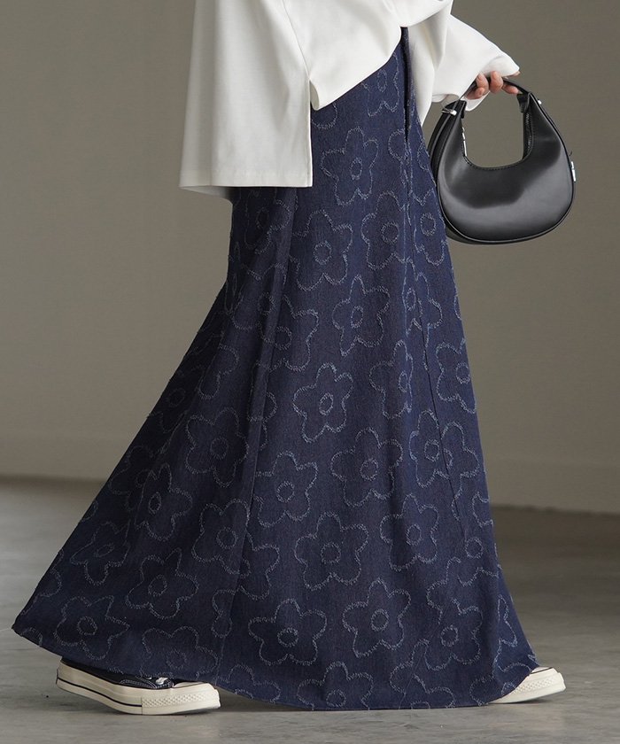 スカート デニム 花柄 ロング レディース ボトムス ロングスカート デニムスカート ダメージ 加工 フラワー | HUG.U | 01