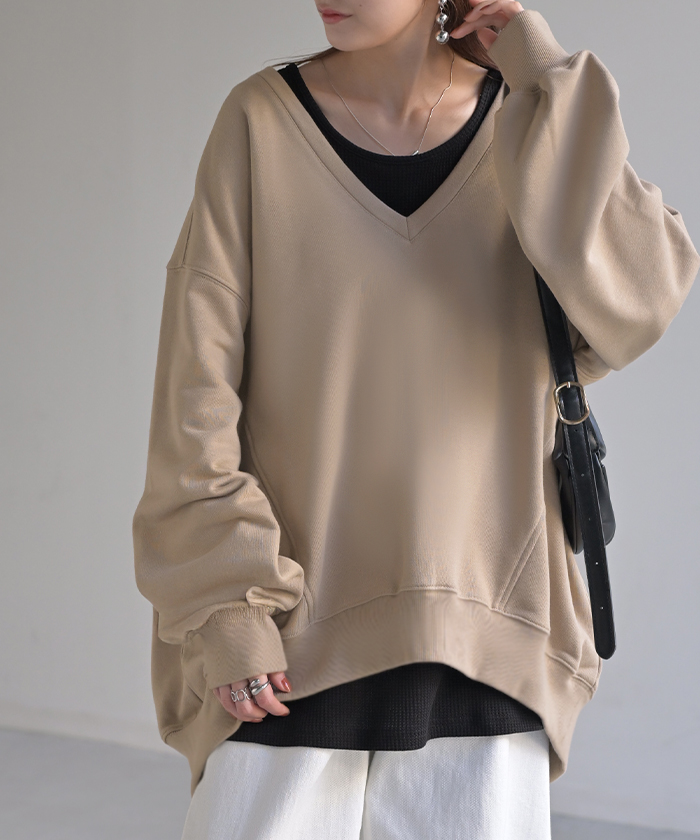 【新品同様】ロングシーズン着れる！深Vスウェット 新品同様】ロングシーズン着れる！深Vスウェット