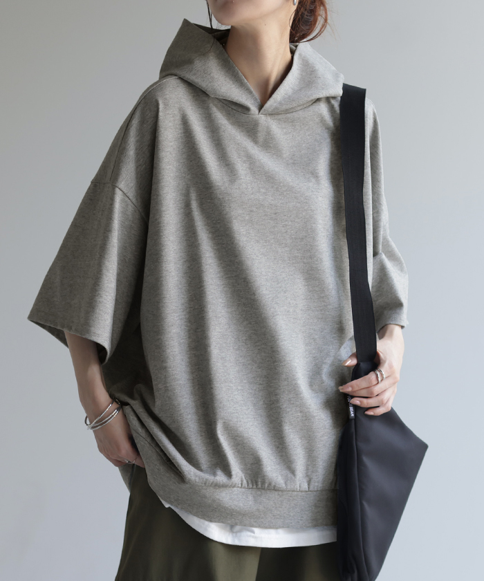 Tシャツ フード 体型カバー パーカー トップス 二の腕カバー レディース ドルマンスリーブ ティーシャツ | HUG.U | 05