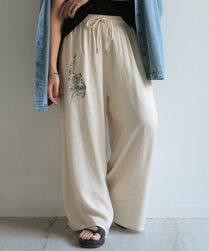 パンツ ワイド 刺繍 レディース ボトムス リネン 混 ワイドパンツ ロング ロングパンツ ロゴ 花柄 ボトム | HUG.U | 01