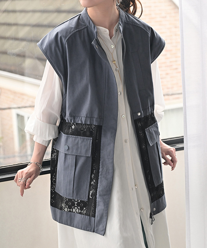 ベスト ジレ レース レディース トップス アウター ノーカラー Vネック ロング ロングジレ ノースリーブ 異素材 レイヤード 重ね着 体型カバー 無地 きれいめ | HUG.U | 01