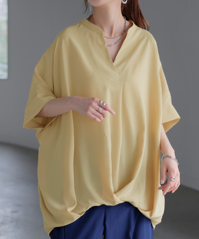 ブラウス キーネック シャツ レディース トップス スキッパー ロング チュニック 二の腕カバー 半袖 変形シルエット コクーン きれいめ ドルマン レイヤード | HUG.U | 04