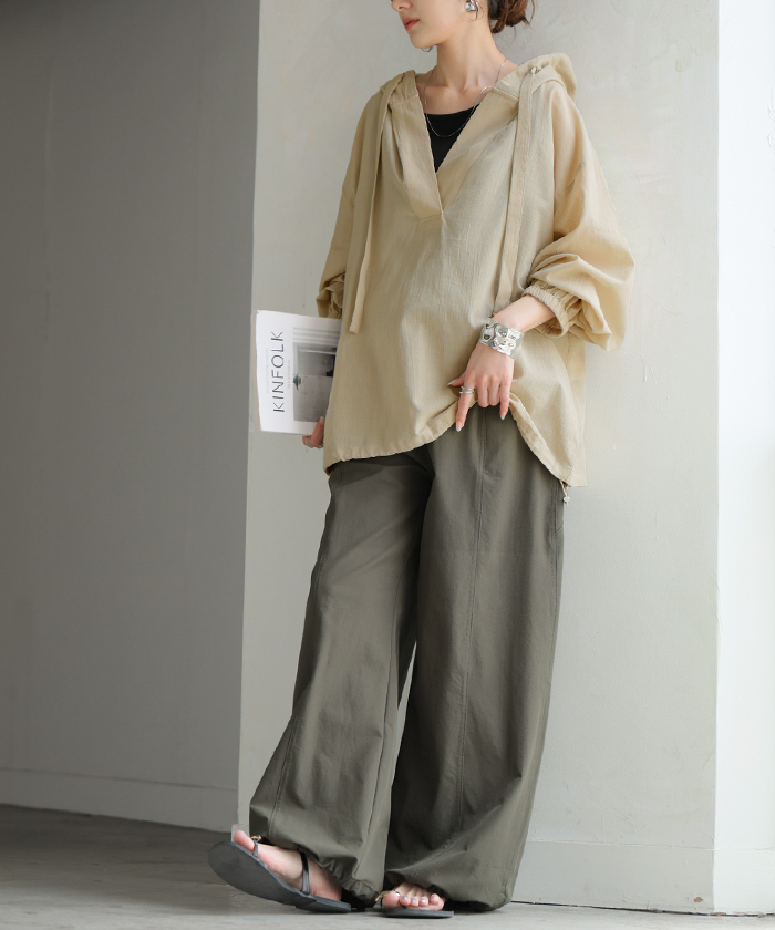 パーカー 綿100 シアー レディース トップス コットン フーディー 透け感 Vネック 長袖 体型カバー スキッパー レイヤード 重ね着 プルオーバー | HUG.U | 02