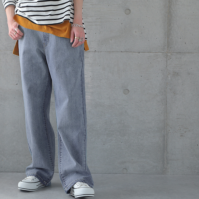 グレーワイドデニムパンツ　定価45100円　値下げ交渉可能 グレーワイドデニムパンツ 定価45100円 値下げ交渉可能