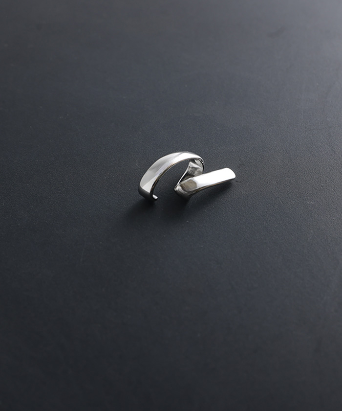イヤーカフ 大ぶり 片耳用 ピアス 風 アクセサリー ノンホール イヤカフ シルバーアクセサリー 軟骨 カーブ | HUG.U | 02