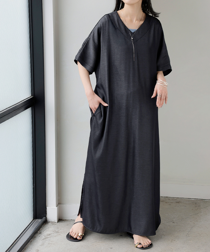 ワンピース ロング レディース ロングワンピース マキシ丈 半袖 Vネック キーネック 薄手 軽い 軽量 デニム風 スリット ポケット 落ち感 とろみ Aライン 重ね着 | HUG.U | 05