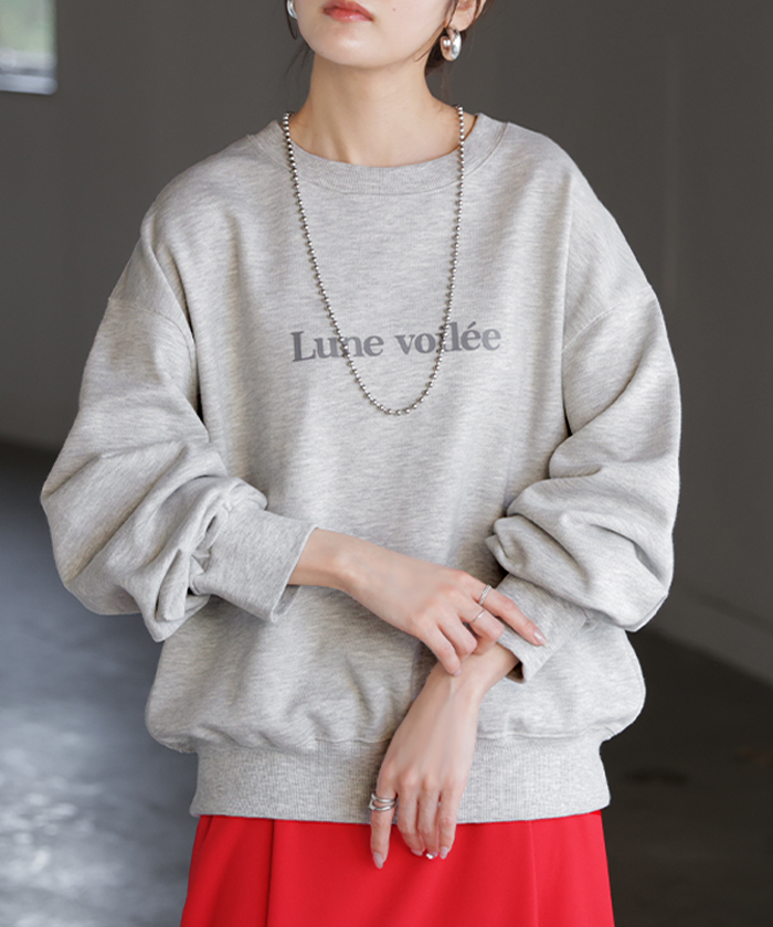 スウェット ロゴ ロゴスウェット レディース トレーナー トップス 長袖 クルーネック ジャスト丈 シリコンプリント プルオーバー 立体ロゴ 裏毛 軽い ぽわん袖 | HUG.U | 02