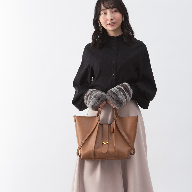 レザー トートバッグ 変形デザイン 2way 本革 バッグ ポーチ付き